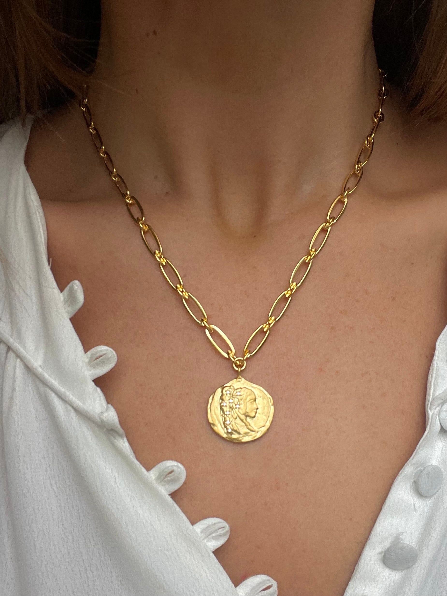 The Aphrodite Necklace